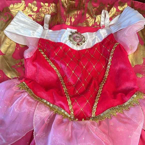 Disney Store Princess Aurora Costume Dress, size 7/8. Free Aurora wand. - Picture 3 of 5